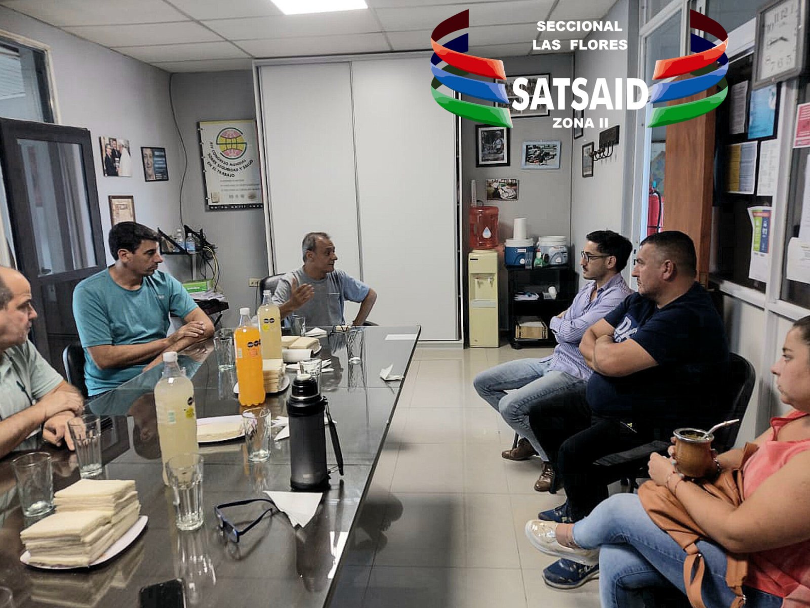 Lee más sobre el artículo ENCUENTRO CON DIRIGENTES DE CLUBES DE FÚTBOL DE LAS FLORES