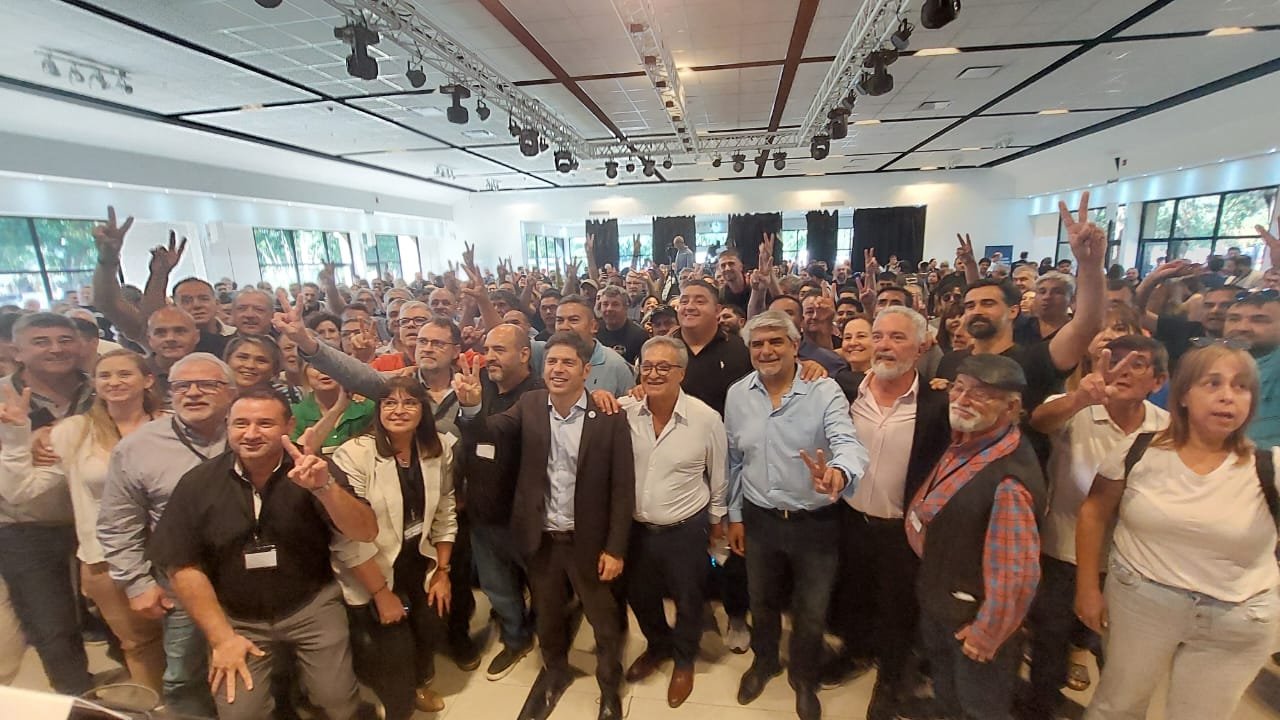 Lee más sobre el artículo CONCLUYÓ LA 49° ASAMBLEA GENERAL ORDINARIA Y 43° ASAMBLEA EXTRAORDINARIA DE DELEGADOS CONGRESALES CON LA PRESENCIA DE AXEL KICILLOF Y WALTER CORREA