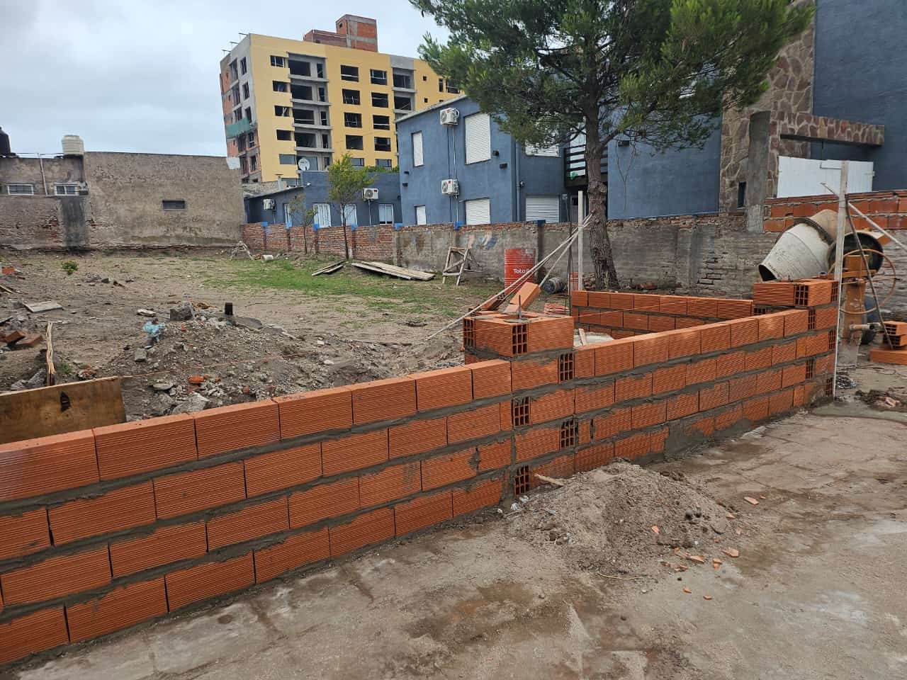 Lee más sobre el artículo CONTINUAMOS CON LAS OBRAS EN CLAROMECÓ